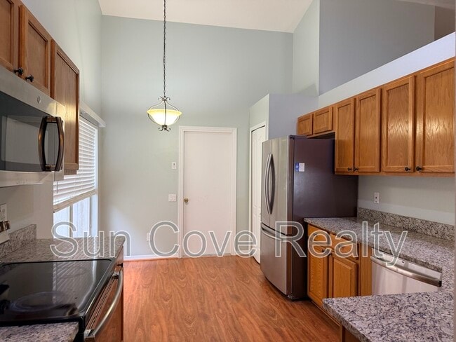 Building Photo - 4602 Gulfwinds Dr