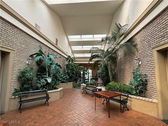 Building Photo - 11350 Virginia Dr