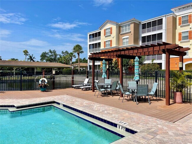 Building Photo - 7905 Seminole Blvd