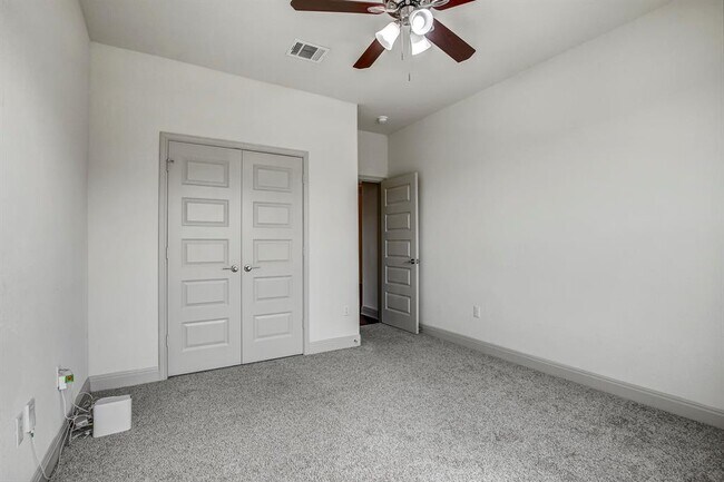 Building Photo - 18012 Stefano Dr