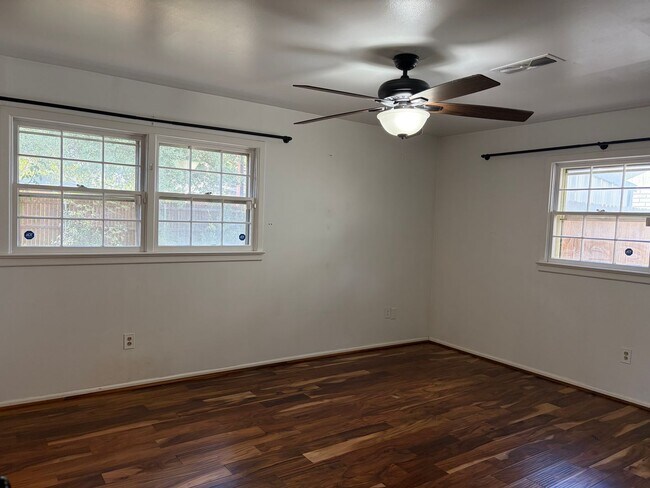 Building Photo - 3308 55th St