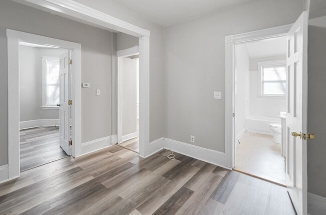 Building Photo - Frederick