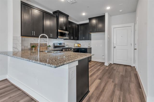 Building Photo - 7545 Reis Ln