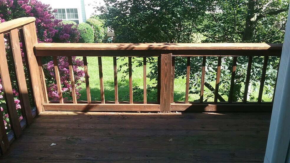 Building Photo - 11009 Sentry Ridge Rd