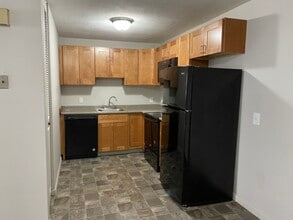 Building Photo - 315 Revere St