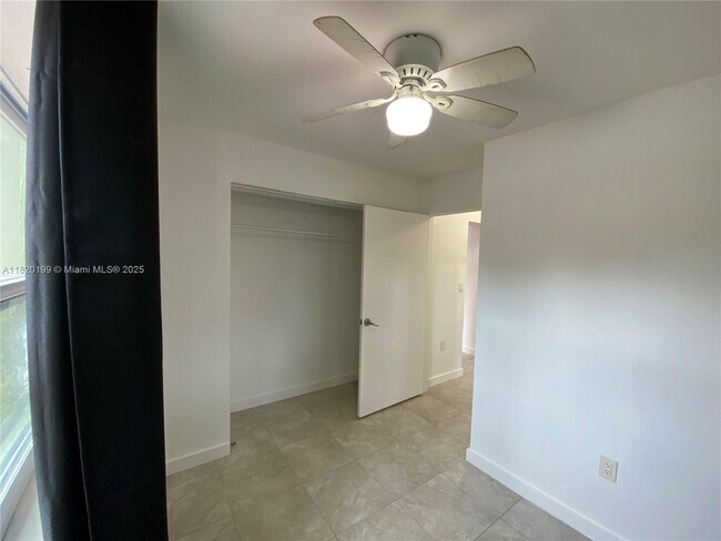 Building Photo - 1351 NW 45th St