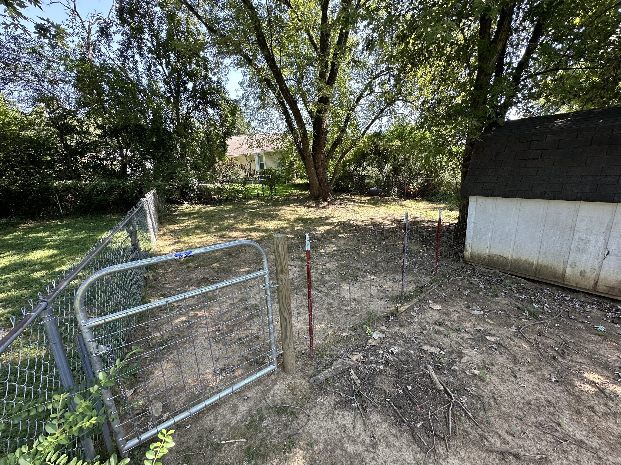 Building Photo - 116 SE Springdale Dr
