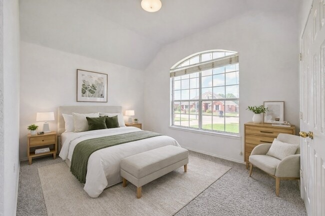 Building Photo - 304 Mimosa Dr