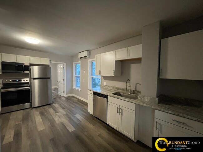 Building Photo - 29 Devlin St