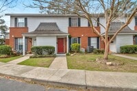 Building Photo - AVAILABLE NOW!  2 BED 2.5 BATH TOWNHOME