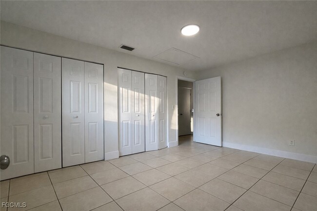 Building Photo - 4265 Desoto Ave