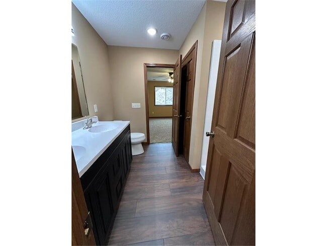 Building Photo - 1560 Gray Fox Dr NE