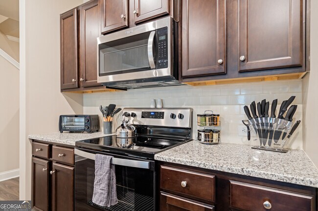 Building Photo - 2029 Pinnacle Walk