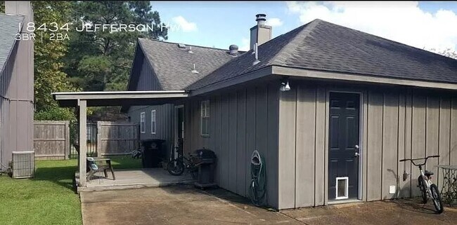 Building Photo - 18434 Jefferson Hwy