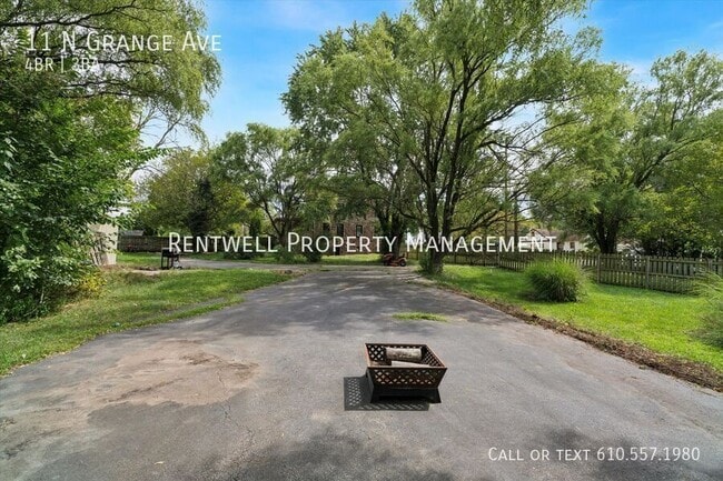 Building Photo - 11 N Grange Ave