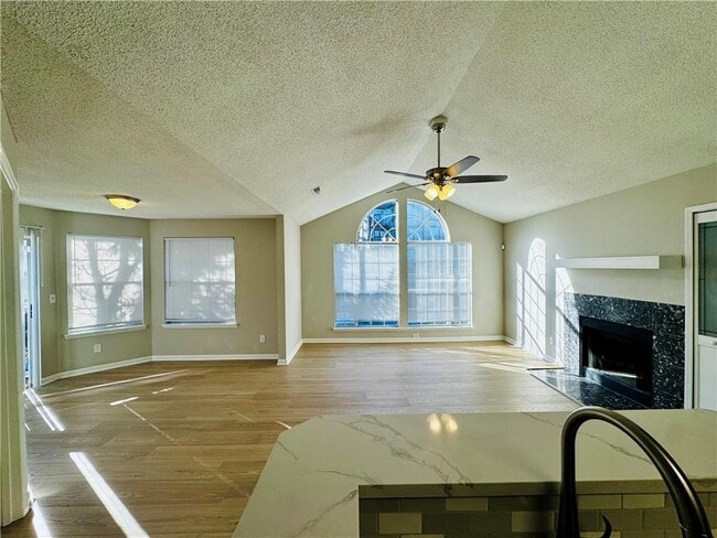 Building Photo - 1107 Sandy Ln Dr