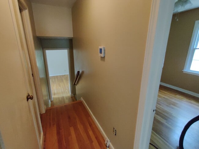 Building Photo - 4 bedroom home with large detached garage