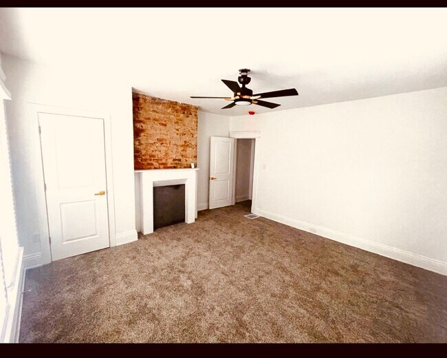 Building Photo - Renovated with Modern Upgrades
