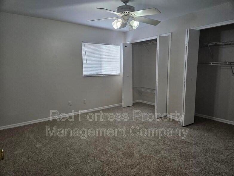 Building Photo - 1814 SW 42nd St