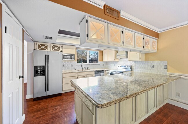 Building Photo - 3 Bedroom, 2.5 Bath Home in Flower Mound