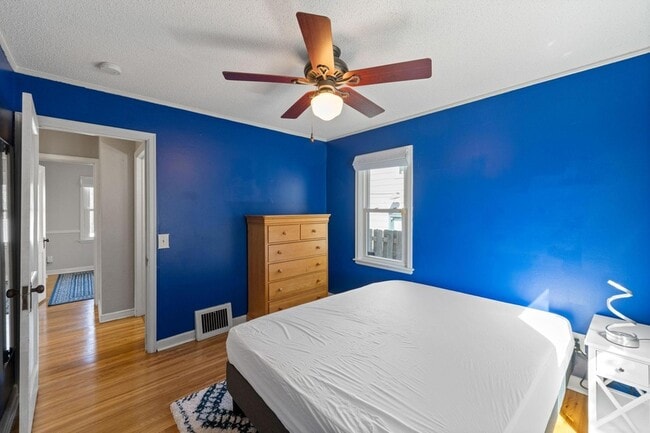 Building Photo - 2901 Zenith Ave N