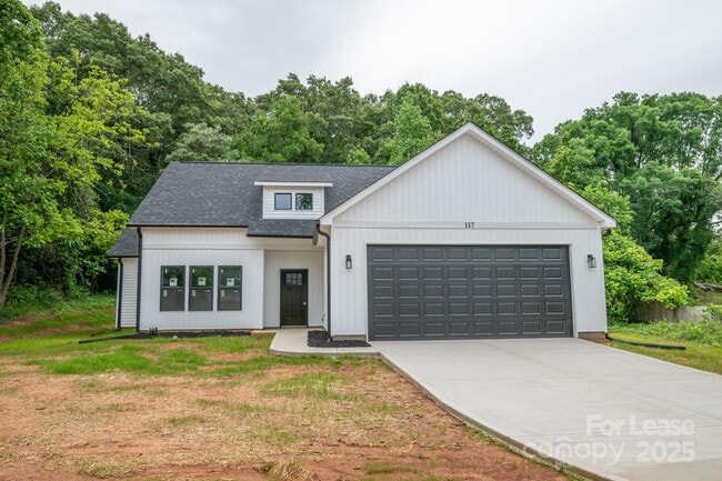 Primary Photo - 117 Chavis Ln
