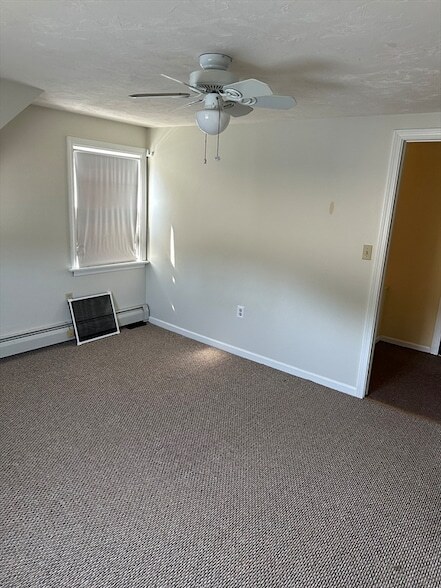 Building Photo - 22 Roundy St