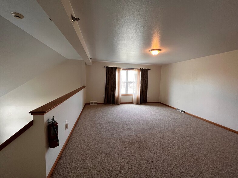 Loft - 4307 Kennedy Dr