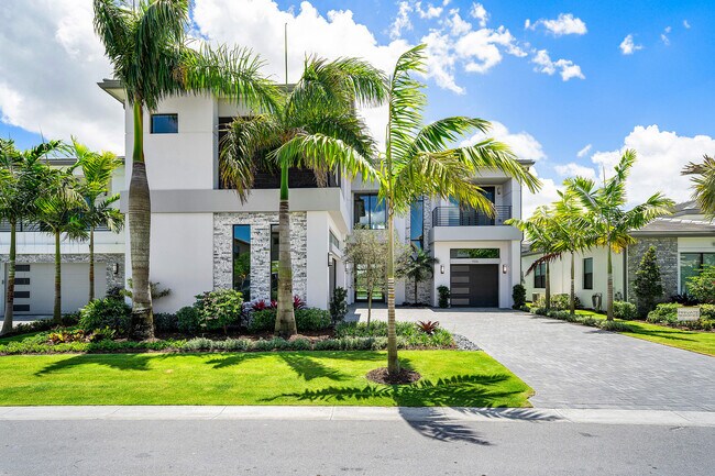 Building Photo - 9516 Riverside Pk Dr