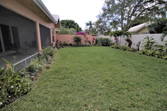 Back Yard - 8702 Wakefield Dr