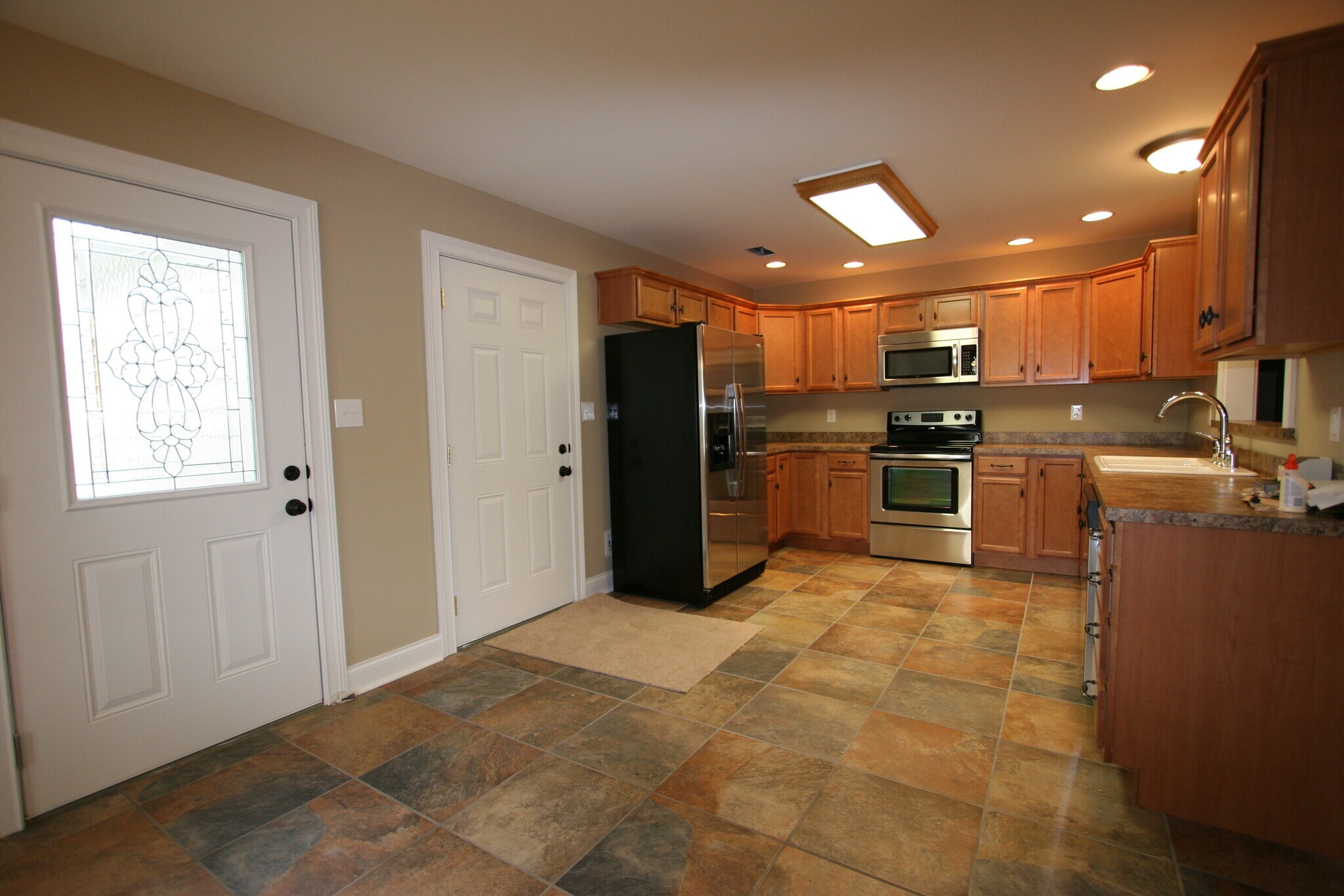 Building Photo - 9008 Landon Ln