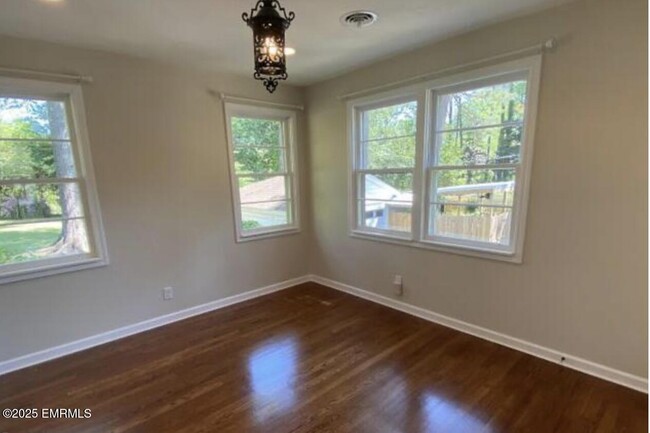 Building Photo - 3620 24th Ave