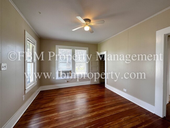 Building Photo - 3701 Emhouse Rd