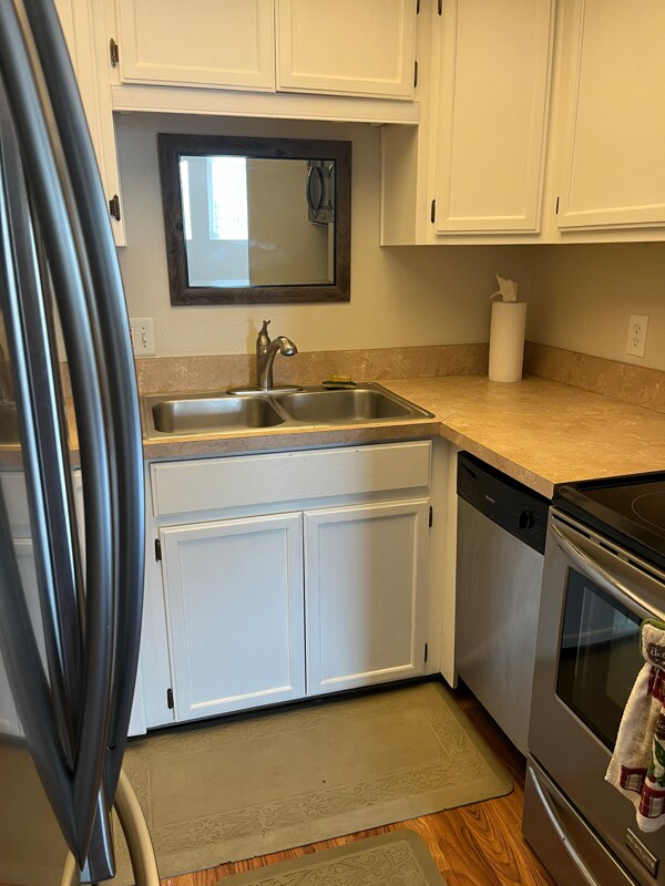 Building Photo - 17 E Ruth Ave