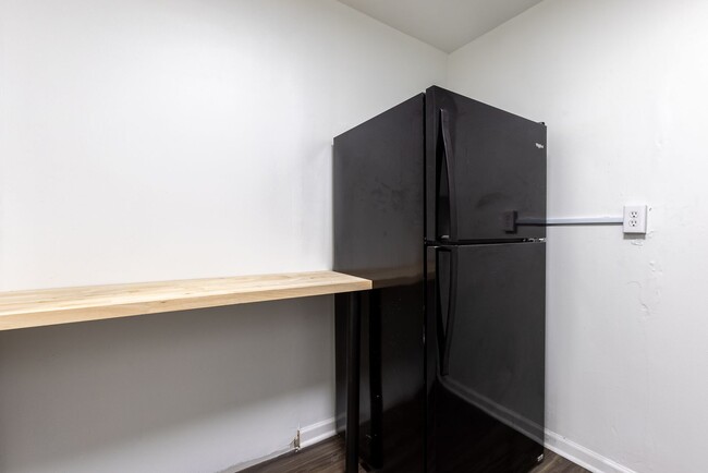 Building Photo - 974 Manton Way
