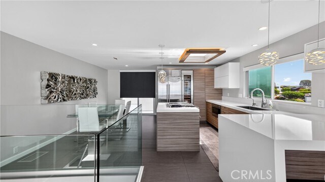 Building Photo - 855 Santa Ana St