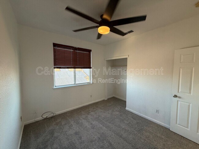 Building Photo - 10477 Albert Dr