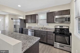 Building Photo - 3666 Clifmar Rd