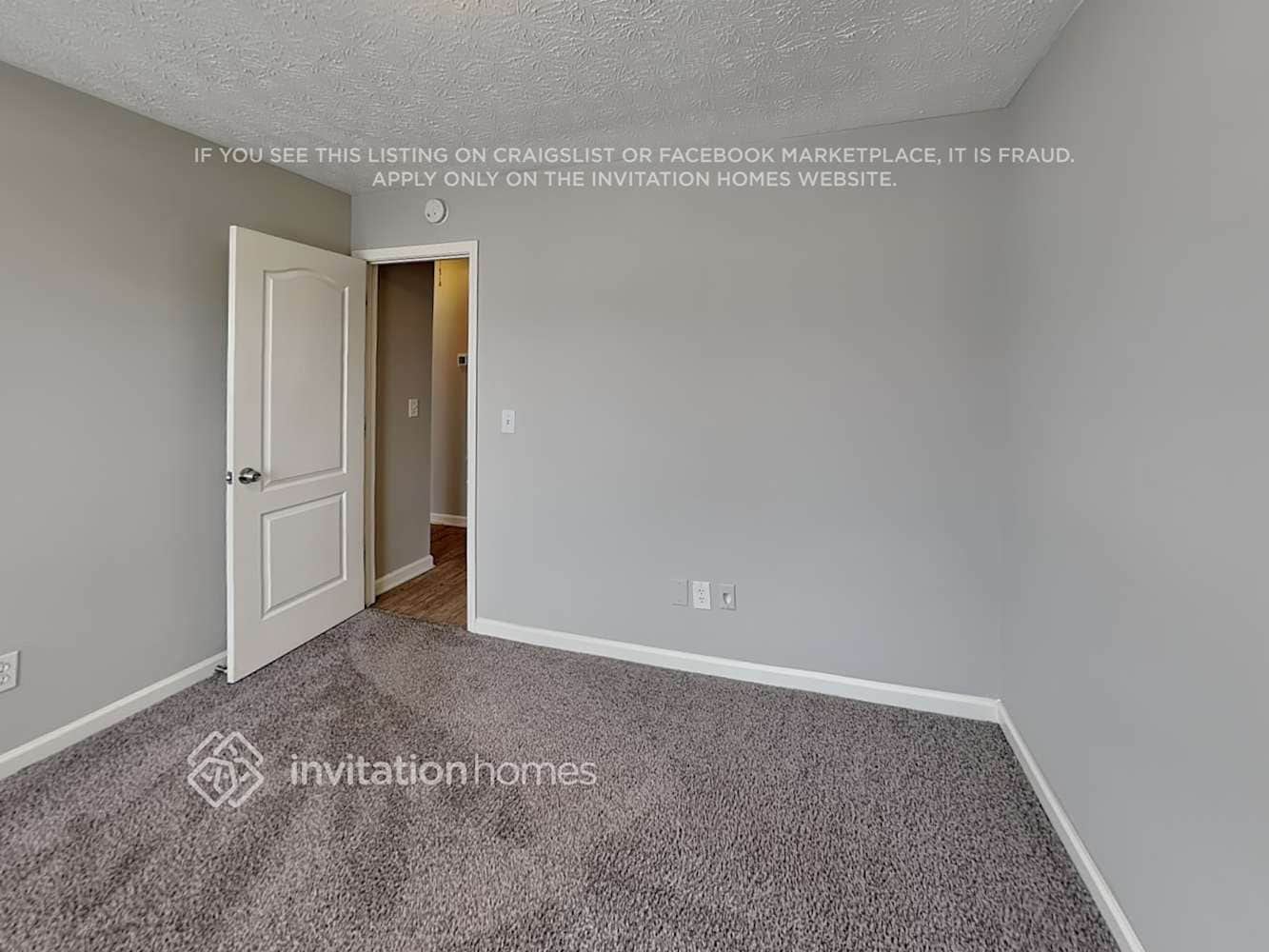 Building Photo - 821 Lorraine Ln