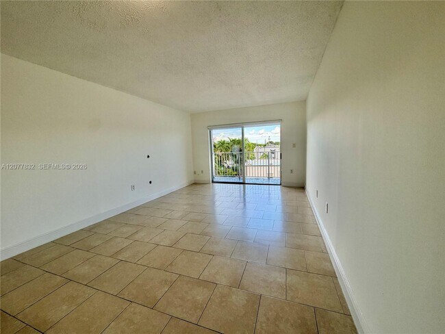 Building Photo - 4920 NW 79th Ave