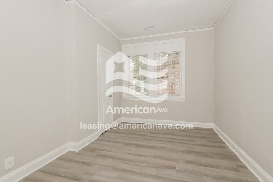 Building Photo - 2231 10th St