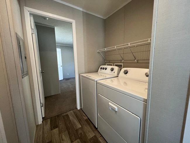 Building Photo - 5161 Tokay Dr
