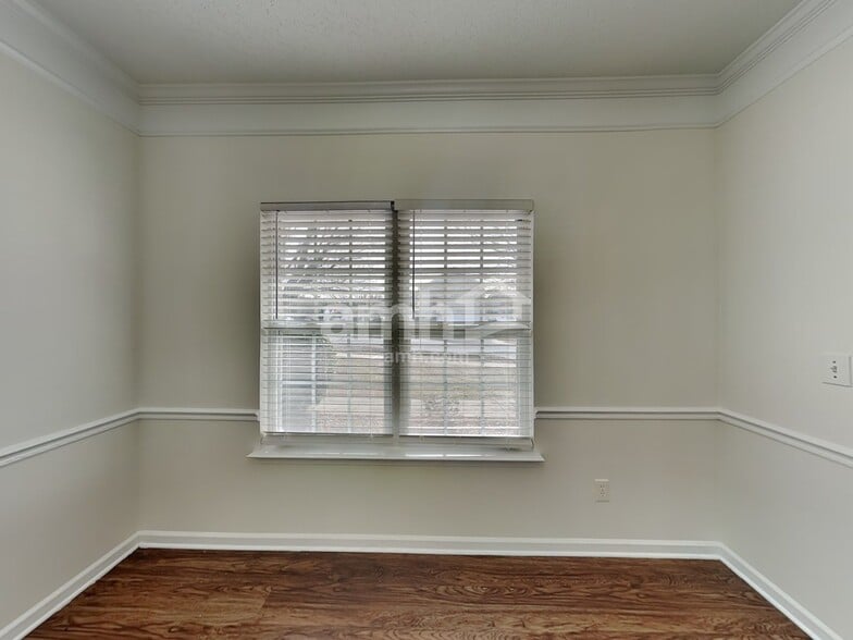 Building Photo - 1031 Sparrow Valley Way