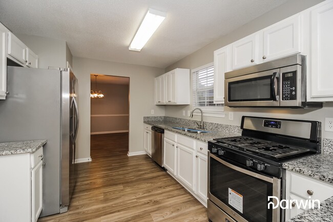 Building Photo - 4621 Laura Pl, Lithonia, GA 30038