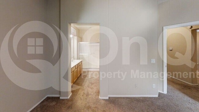 Building Photo - 807 W Sunset Ave