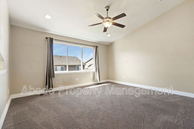 Building Photo - 2829 Avocado Ave