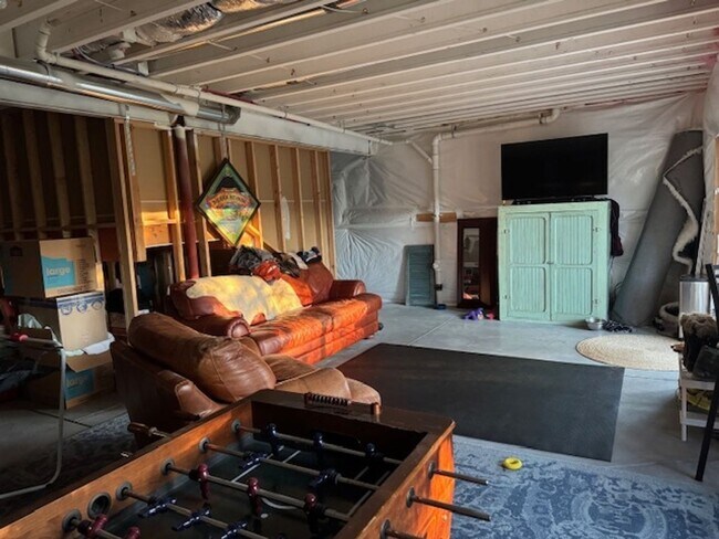 Building Photo - New 3BR Townhome in Mitchell Creek Canyon ...