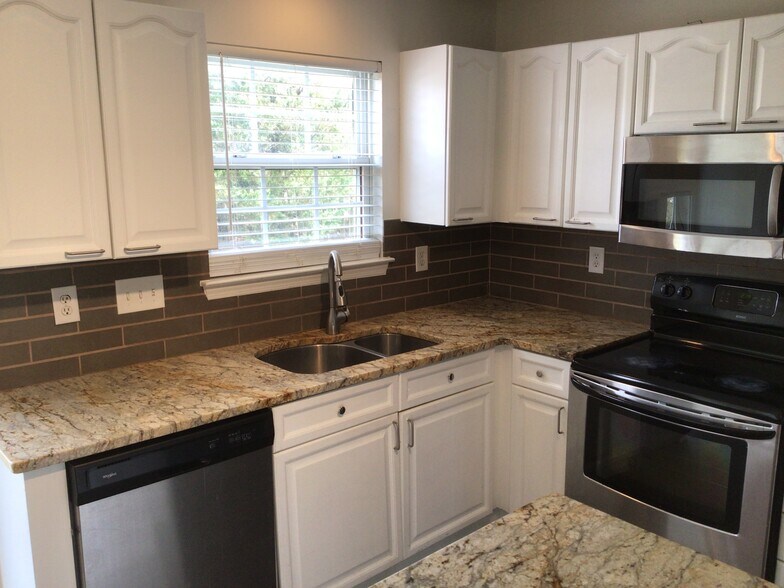 Building Photo - 9634 Brookmere Ln