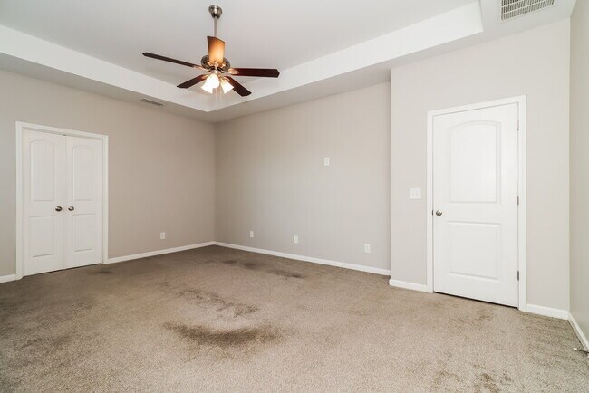 Building Photo - 311 Upper Pheasant Ct