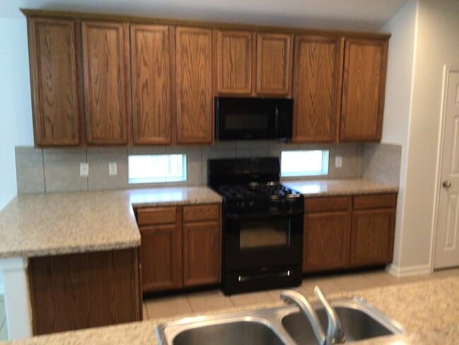 Building Photo - 21806 Saragosa Pond Ln